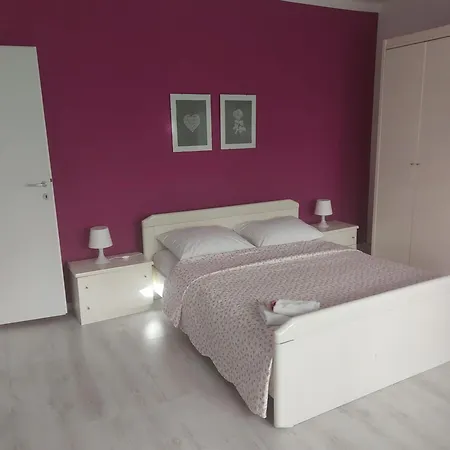 Martina Sun Apartment *