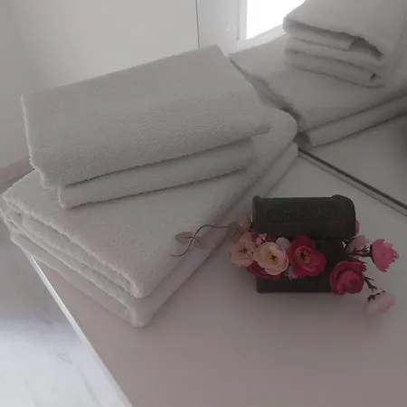 Martina Sun דירה זאדאר