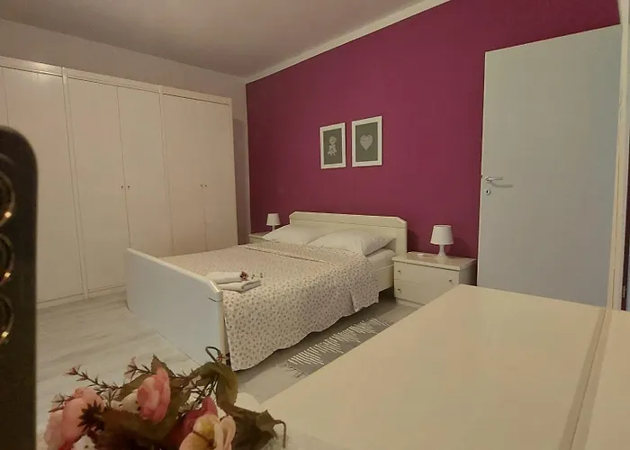 Martina Sun Lejlighed